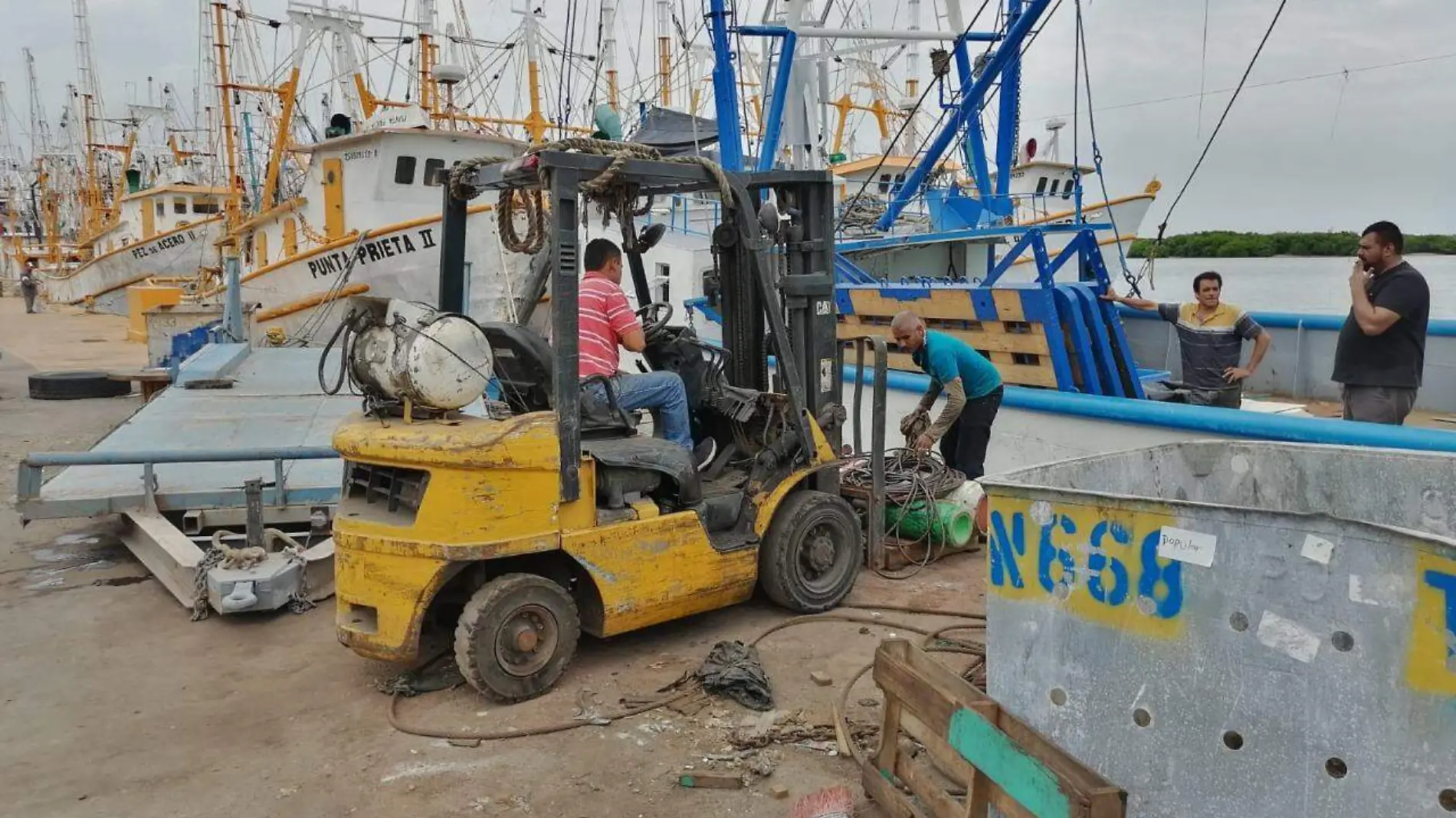 inspección y vigilancia pescadores